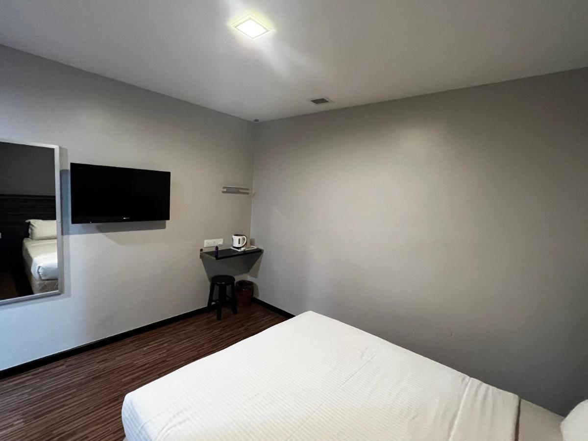 Signature Hotel Kuantan Exterior photo