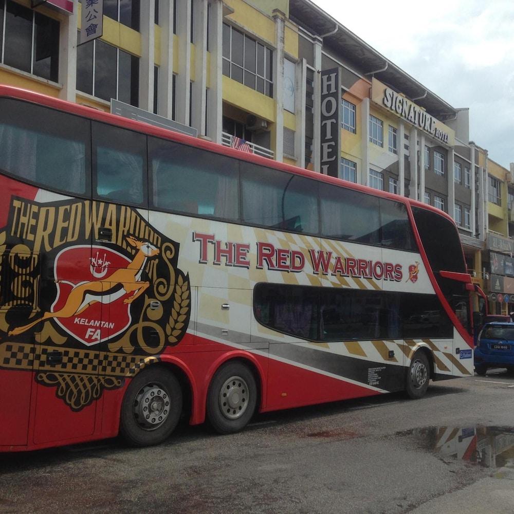 Signature Hotel Kuantan Exterior photo